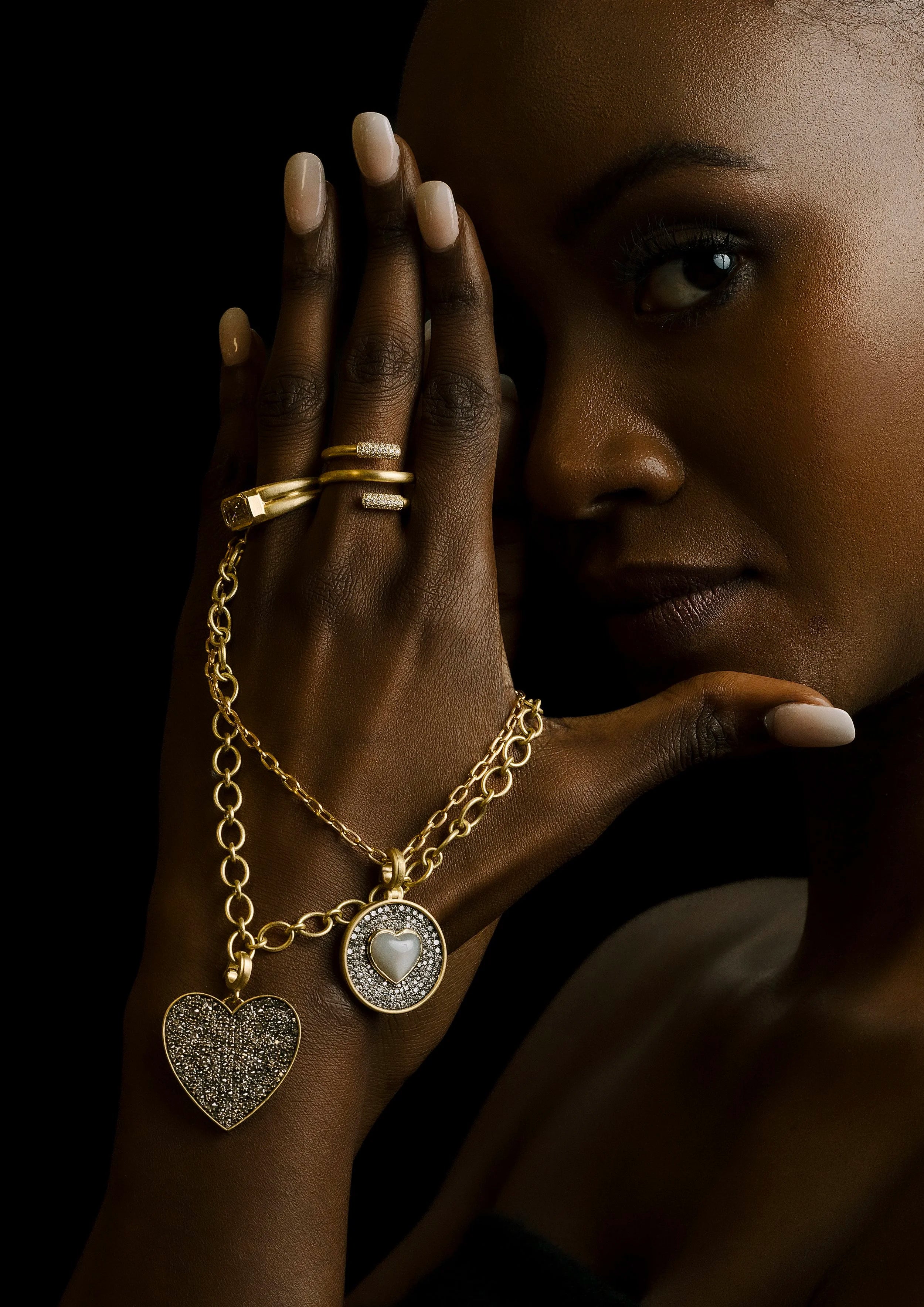 Medium Heart Pendant - Grey Diamond