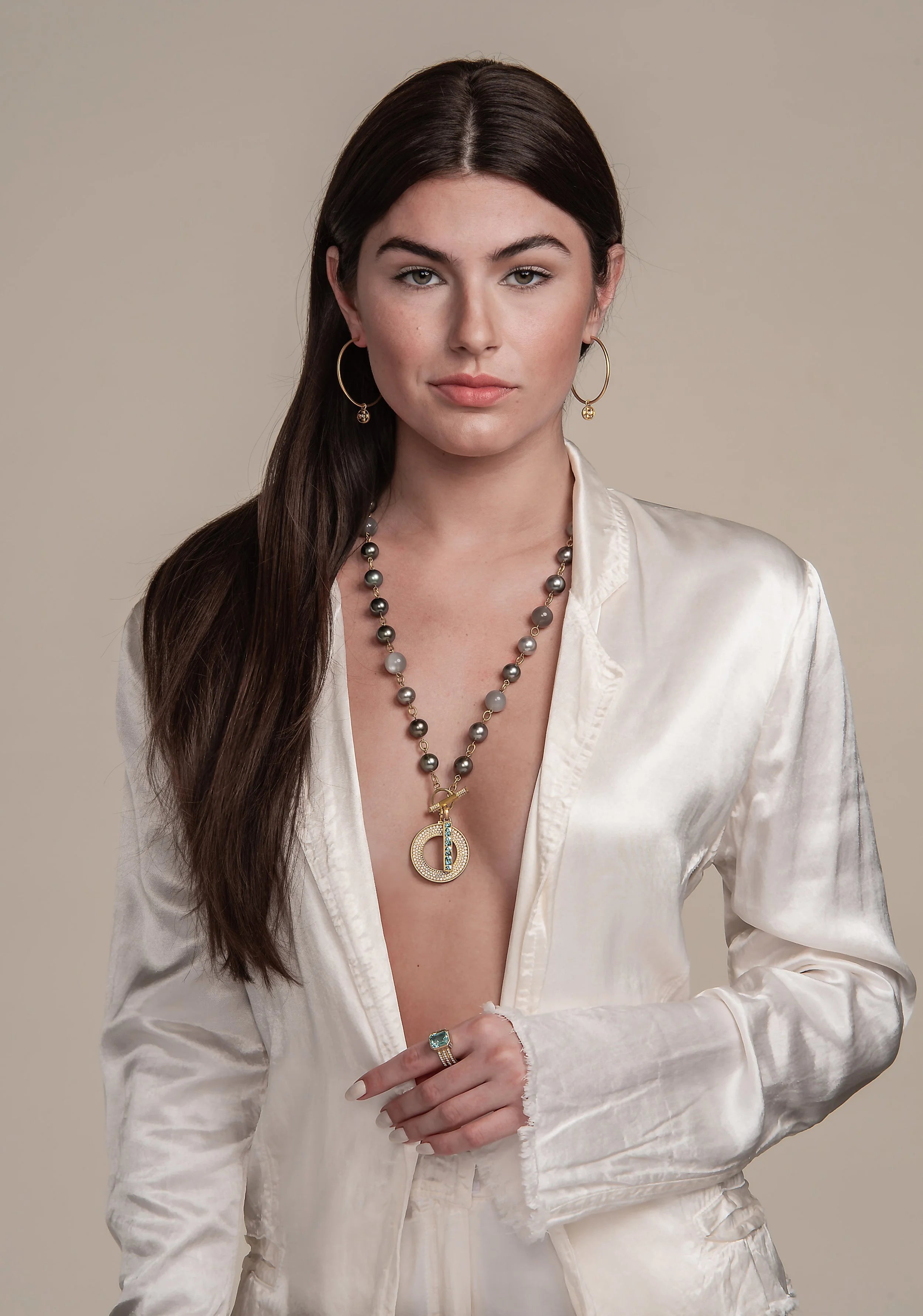 Bahari Tahitian Pearl Strand with Grey Moonstone