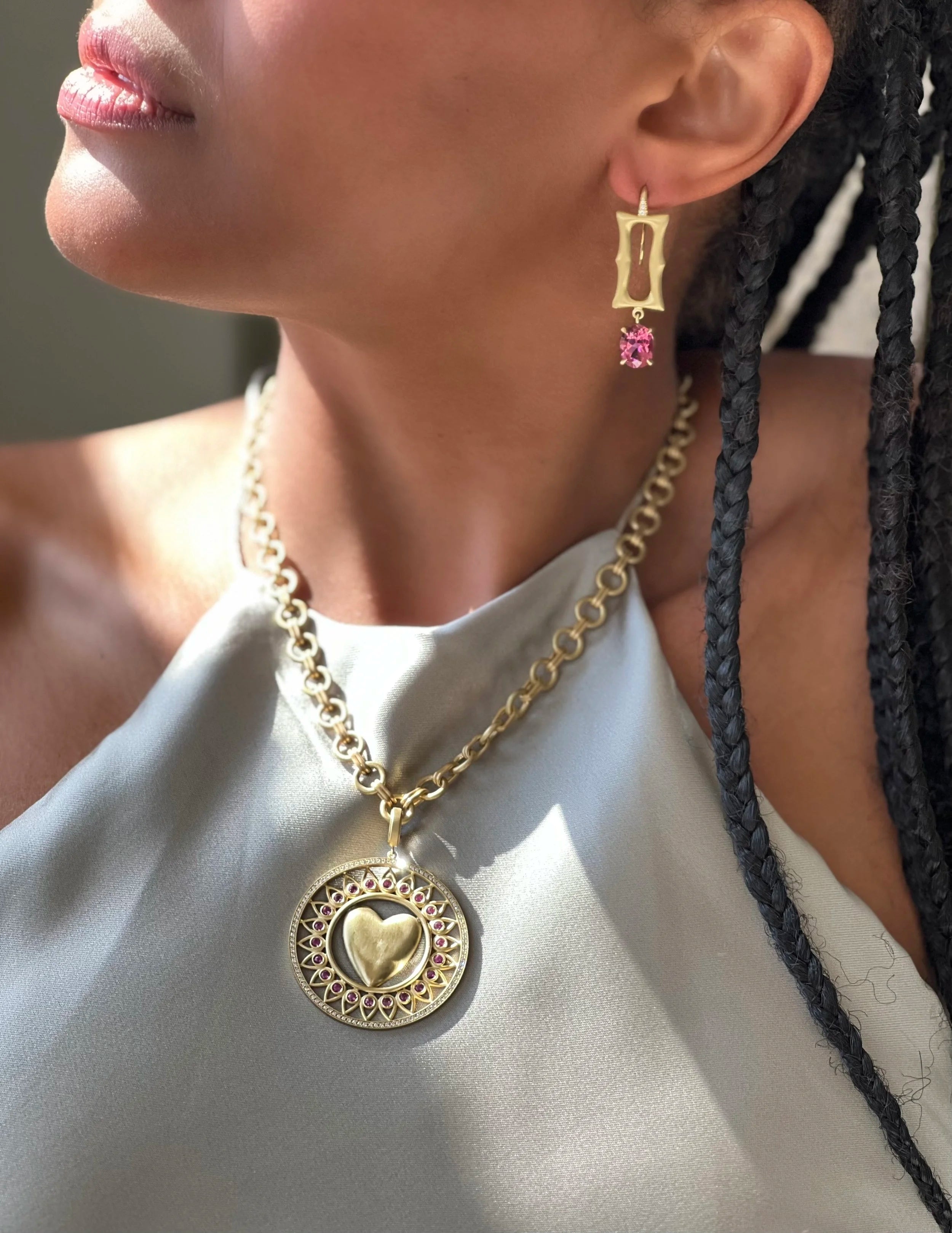 Medallion Heart Pendant - Pink Sapphire