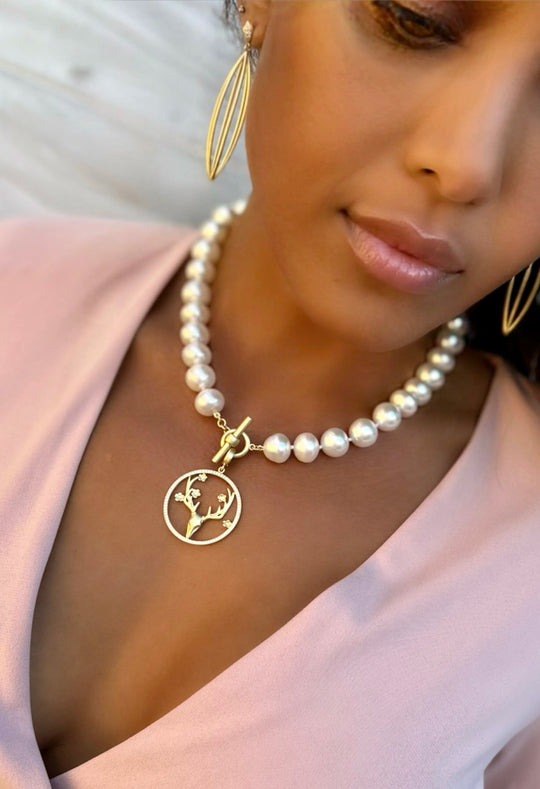 Elk Pendant - Flowers