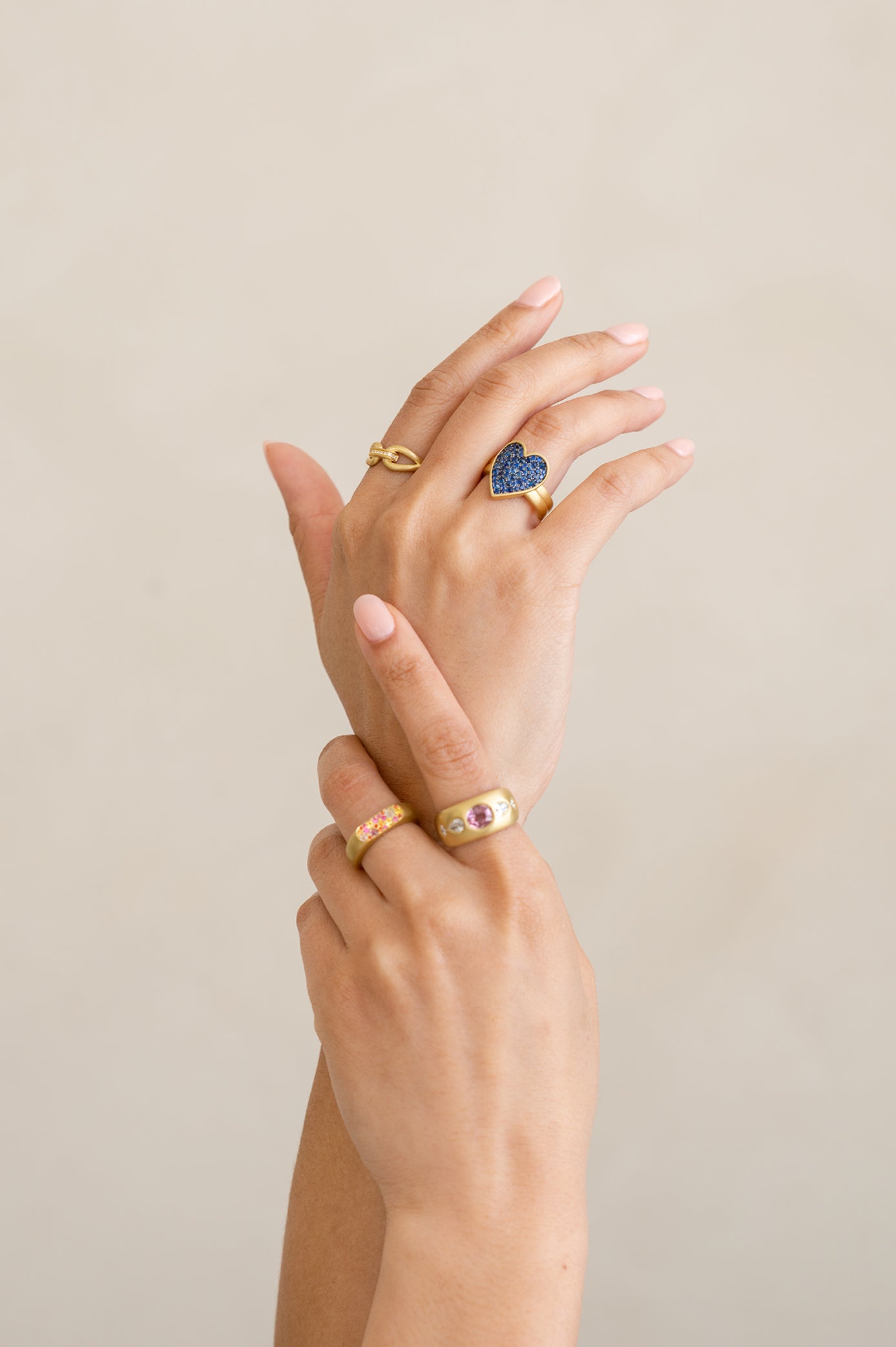 Pavé Heart Ring - Blue Sapphire