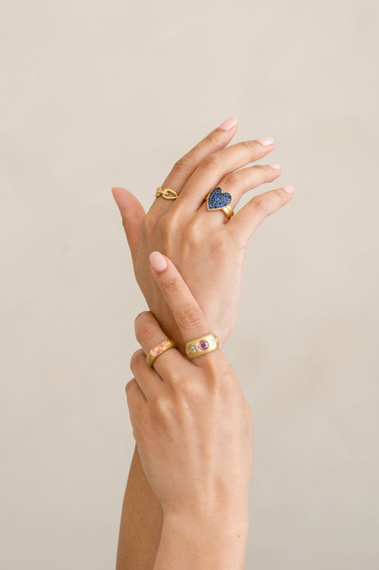 Pavé Heart Ring - Blue Sapphire