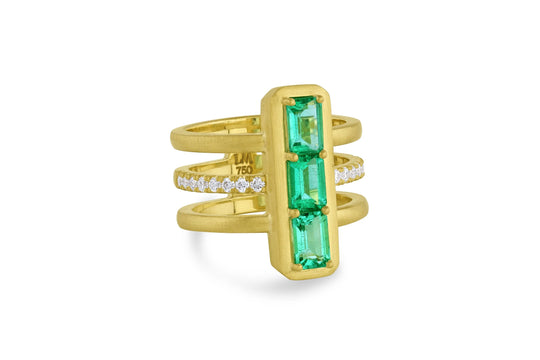 Bar Ring - 3 Stone Emerald