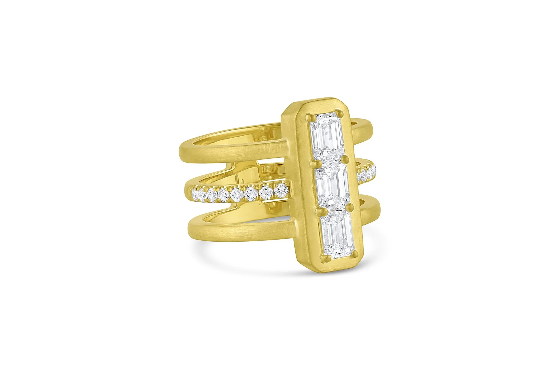 Bar Ring - 3 Stone Diamond