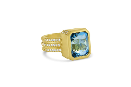 Bar Wide Band Ring with Aquamarine