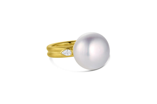 Bahari Ring - White South Seas Pearls