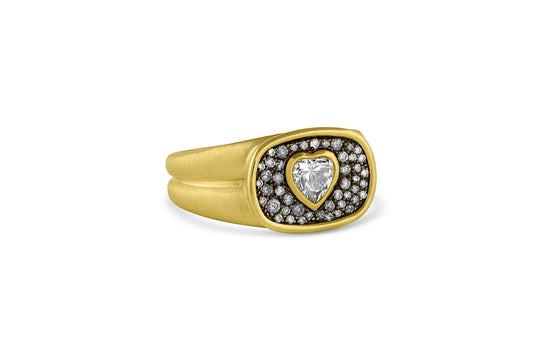 Pavé Signet Ring - Grey Diamond Heart