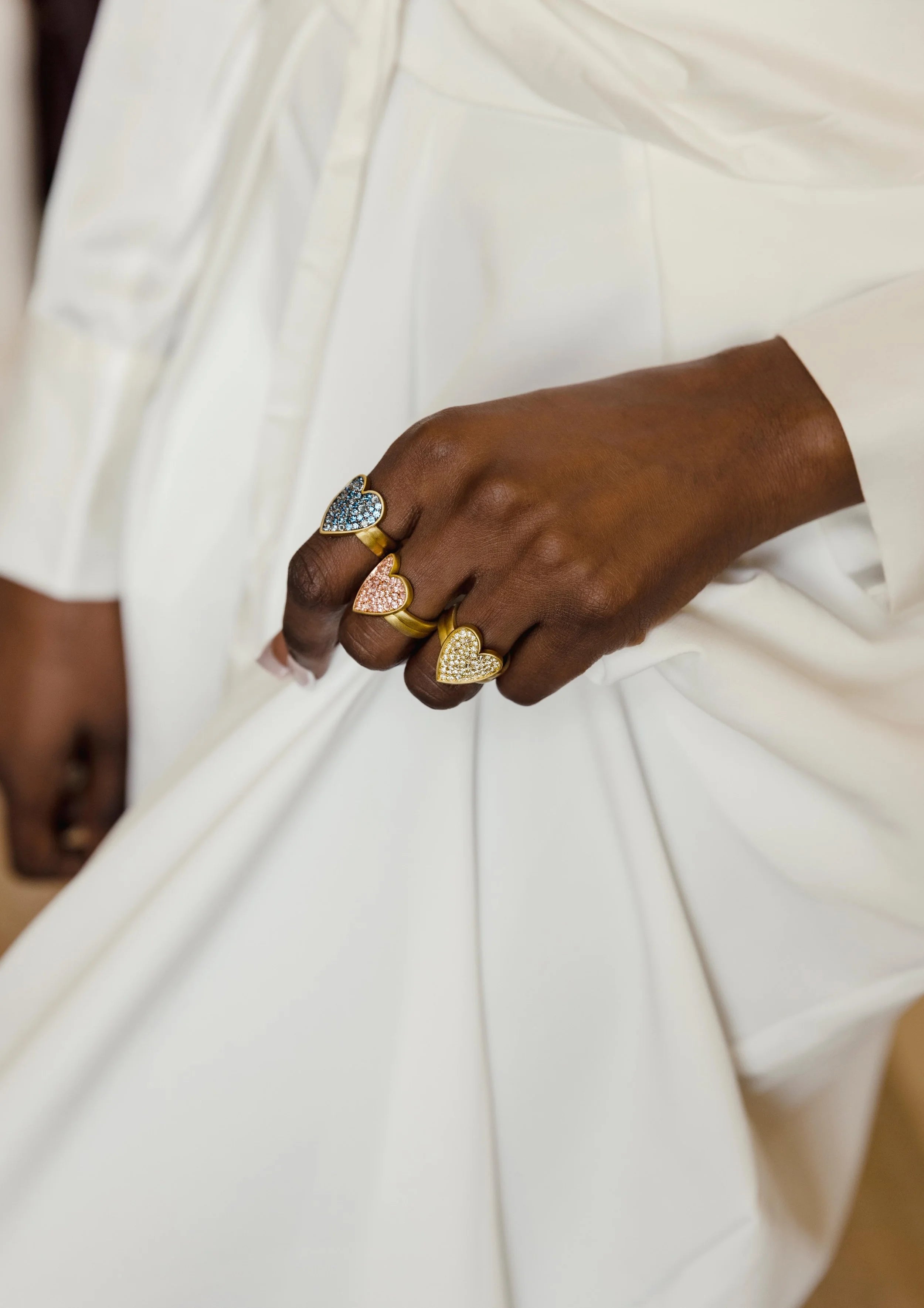 Pavé Heart Ring - Blue Sapphire
